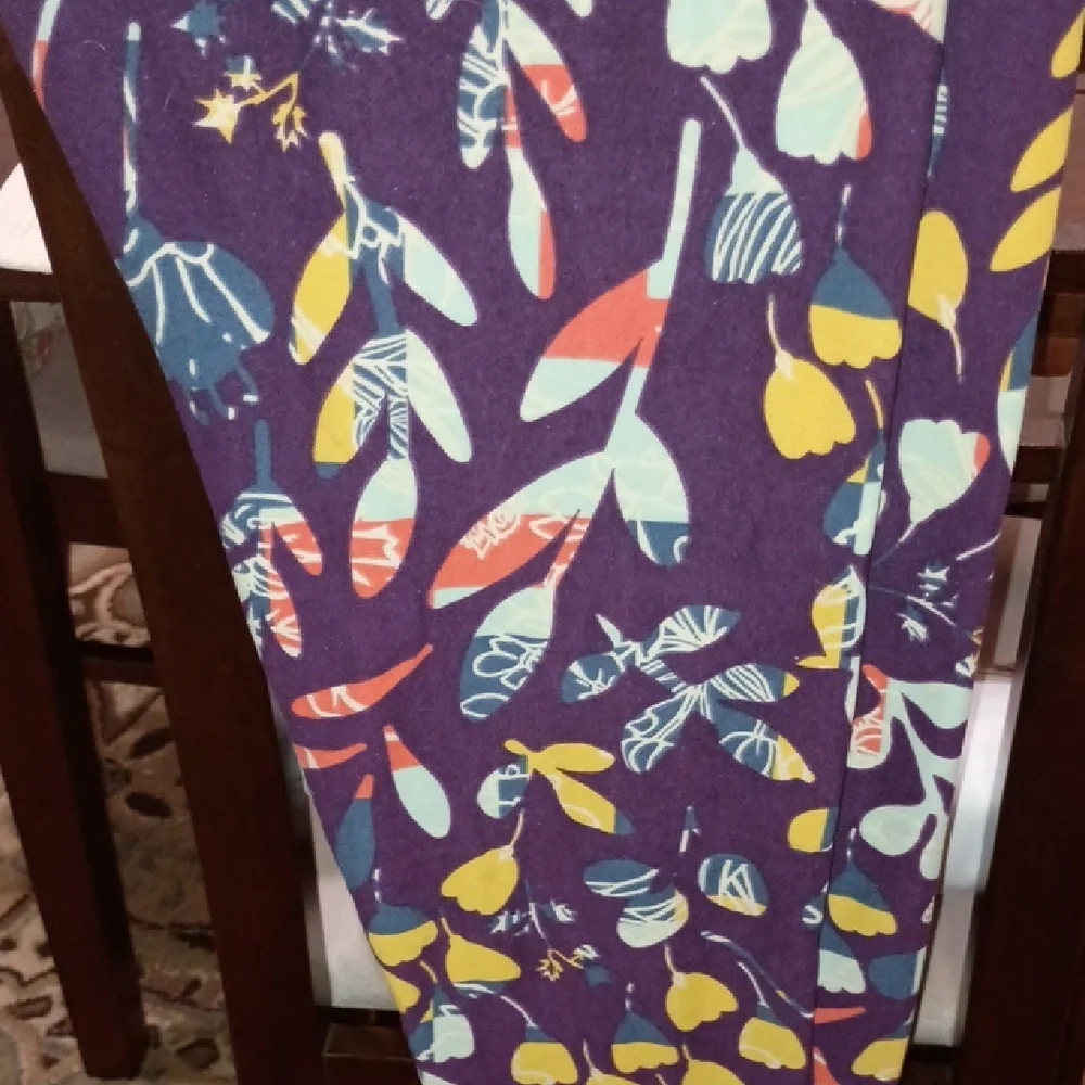 LuLaRoe Purple Floral Leggings - Picture 1 of 1